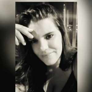 Meet your Posher, Elisa